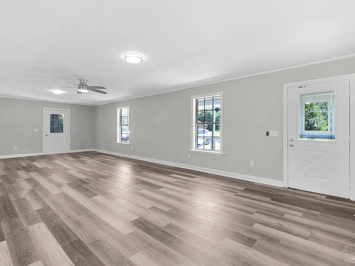 Charming 3BR 2BA Country-Style Home Near Bayou Grande thumbnail 7