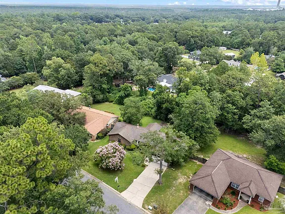 Well-Maintained 3BR 2BA Family Home thumbnail 7