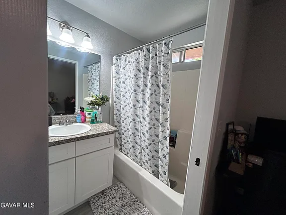 Move-In Ready 3BR 2BA Single Family Home thumbnail 3