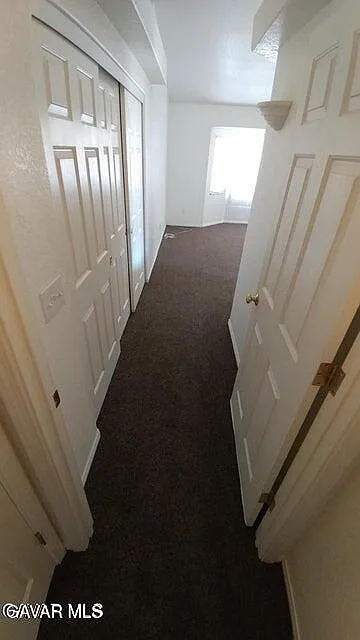 Beautifully Maintained 3BR 2BA Home in California City thumbnail 5