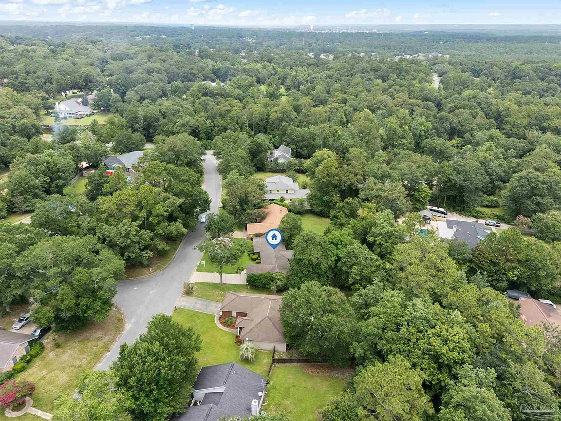 Well-Maintained 3BR 2BA Family Home thumbnail 5